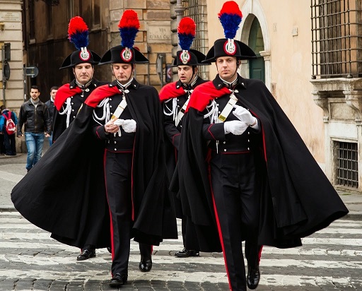 イタリア国家憲兵「カラビニエリ」の制服がかっこよすぎる！ BLニュース｜BL情報サイト ちるちる